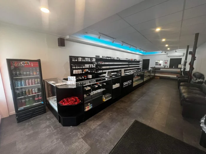Simatech Vapour Shop saanich vape store interior